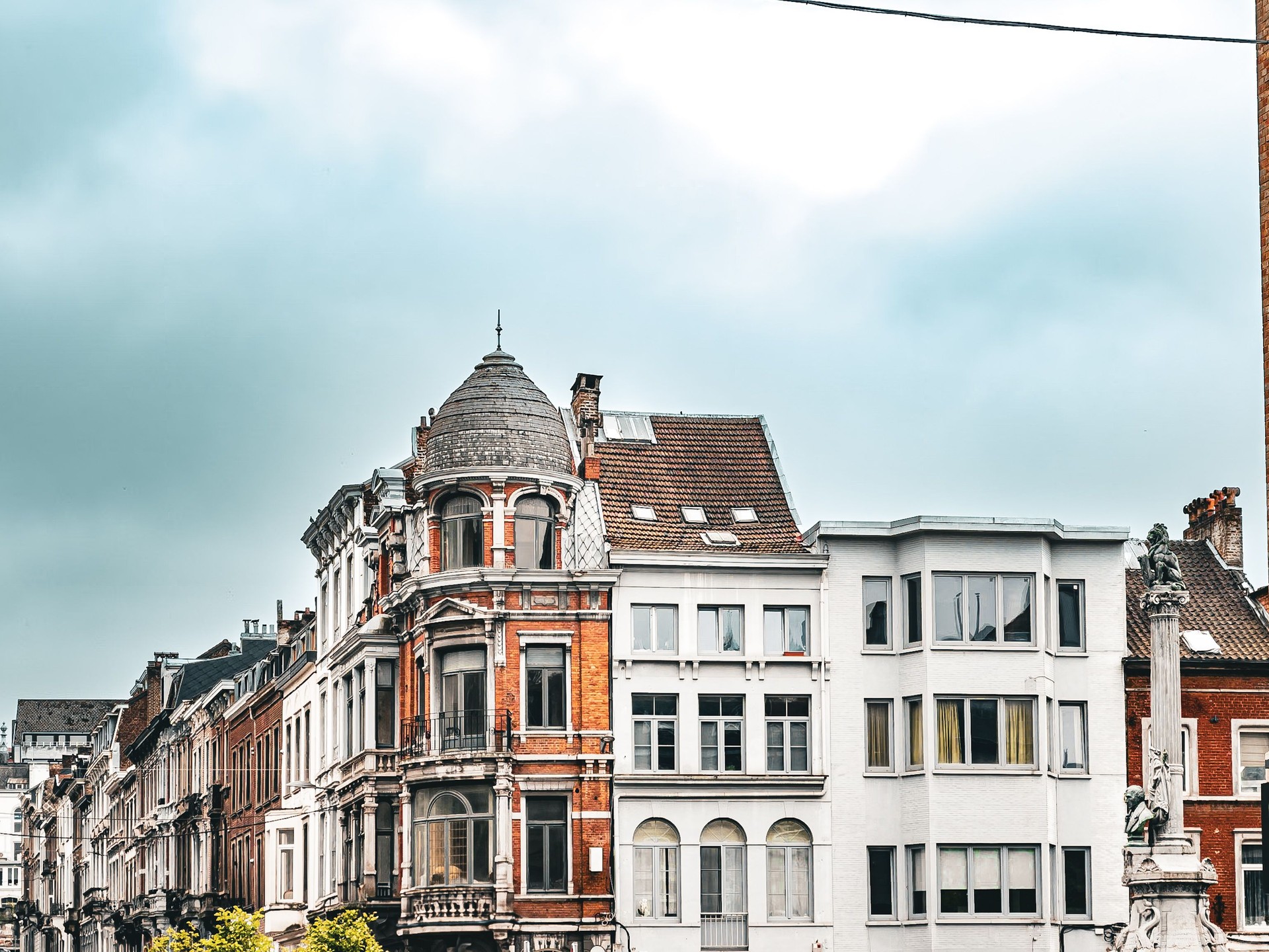 Cultural Heritage Explored: Journeying through Charleroi Timeless Street Scenes